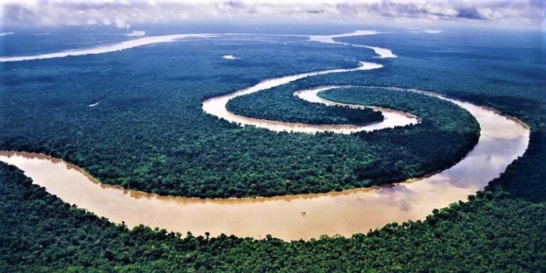 longest river in the world - wiscamping